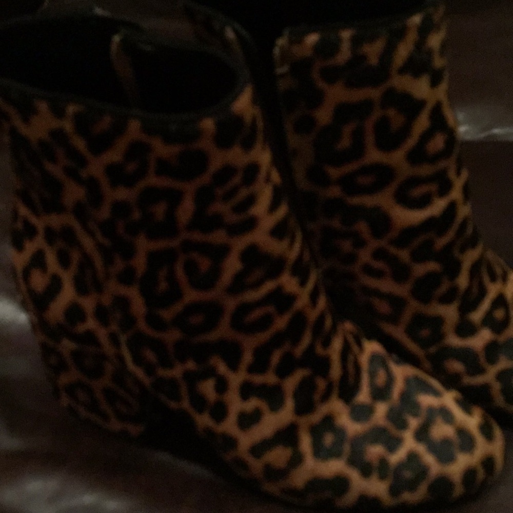 Leopard boots ankle